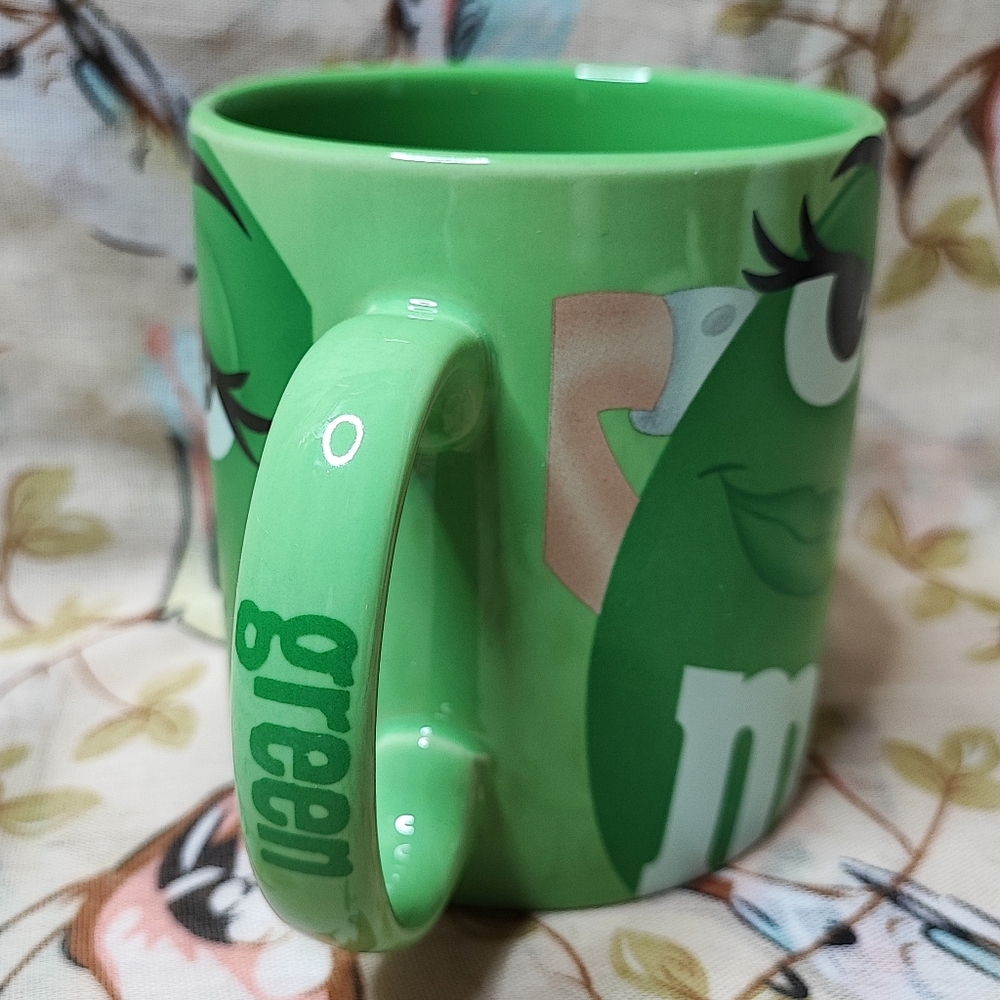 Green M&Ms Oversized Coffee Tea Mug Licensed MARS, NWOT Aphrodisiac Valentine's - Picture 3 of 7